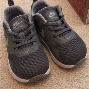 toddler Nike’s